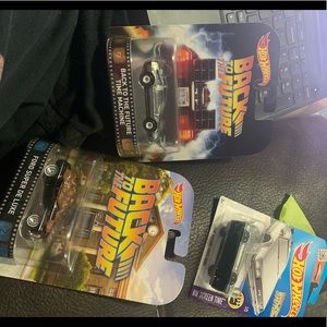 Back to the future ! 3 hot wheels